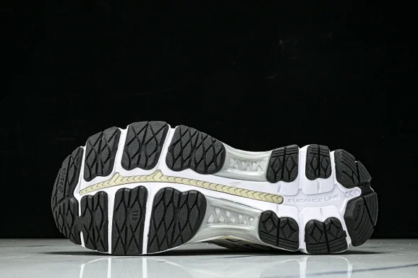 Asics Gel-Kayano 12.1 x Ronnie Fieg 1203A555-101 
