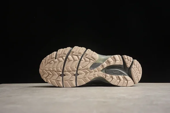 Asics GEL-KAHANA 8 1011B387-021 