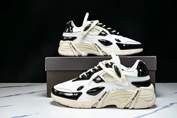 Raf Simons Cylon-21 HR740010L 