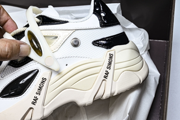 Raf Simons Cylon-21 HR740010L 