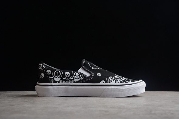 Vans Classic Slip-On Bandana VN0A33TBD9S 