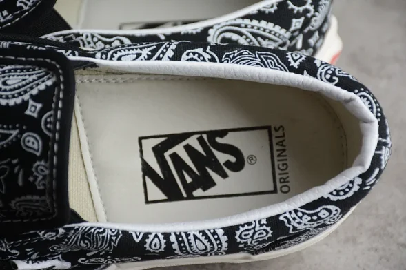 Vans Slip-On OG VN000EYEBPJ 
