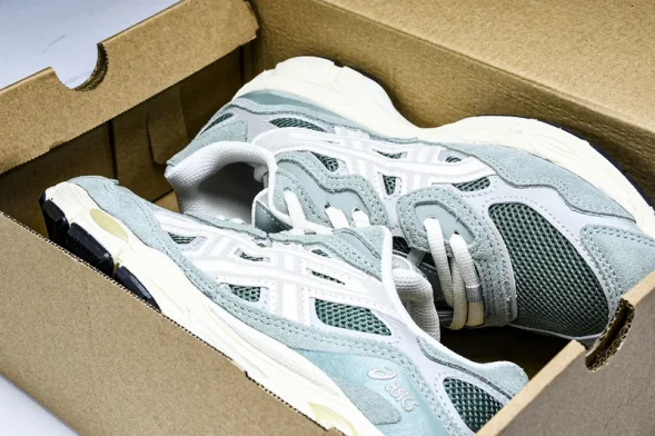 Asics Gel-NYC 1203A383-302 