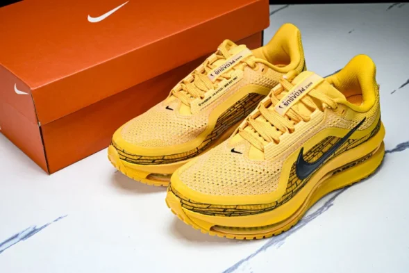 Nike Air Zoom Pegasus Premium IH3256-700  