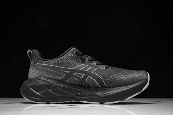 Asics Novablast 4 1011B694-002 