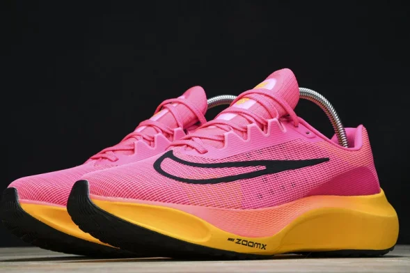Nike Zoom Fly 5 DM8968-600 