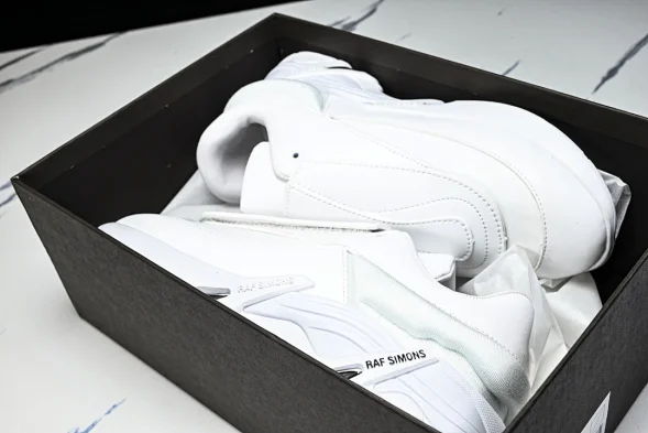 Raf Simons Cylon-21 Antei HR740001S 