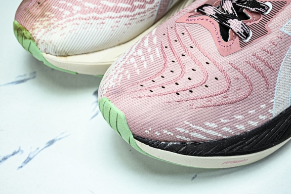 Asics Novablast 4 1012B654-250 