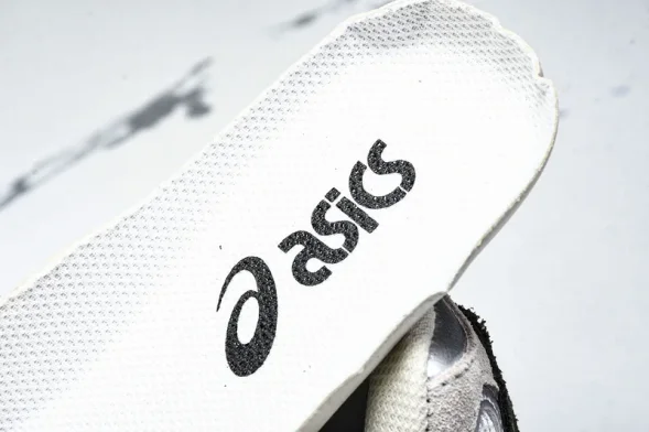 Asics Gel-NYC 1203A383-103 