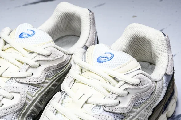 Asics Gel-NYC 1203A383-103 