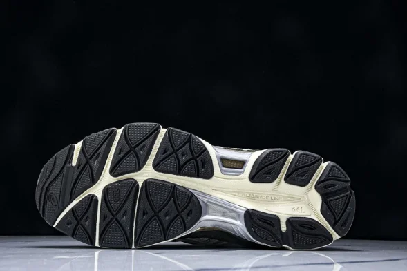 Asics Gel-NYC 1203A383-103 
