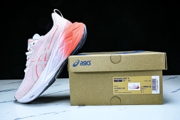 Asics Novablast 4 1012B650-100
