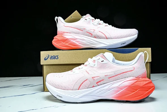 Asics Novablast 4 1012B650-100 