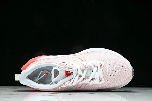 Asics Novablast 4 1012B650-100 