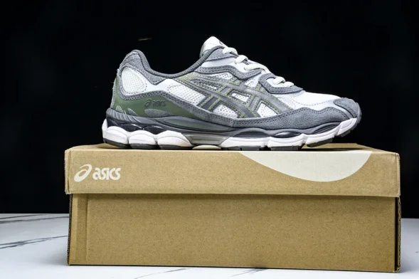 Asics Gel-NYC 1203A383-101 