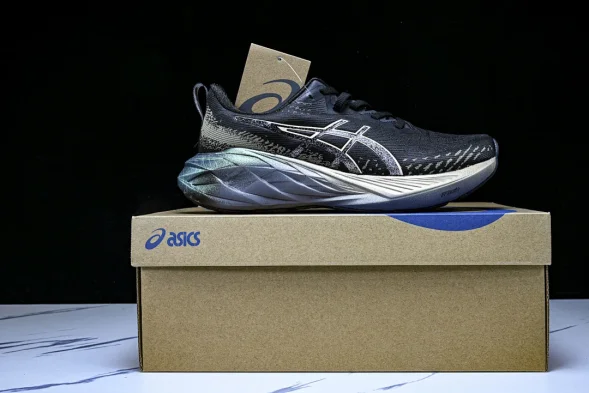 Asics Novablast 4 1011B924-001 