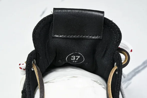 Miu Miu Calzature Uomo Garara group 