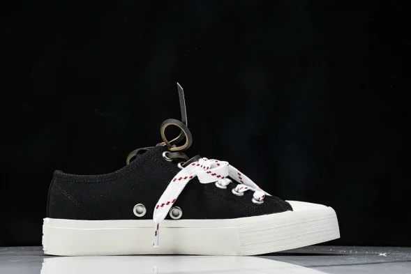Miu Miu Calzature Uomo Garara group 