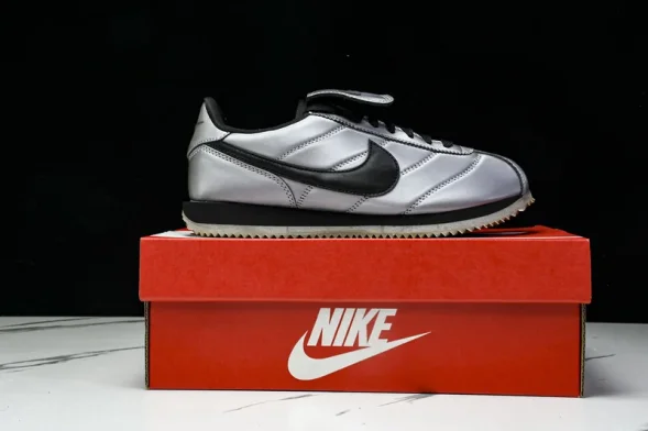 Nike Cortez Classic HQ3490 099 
