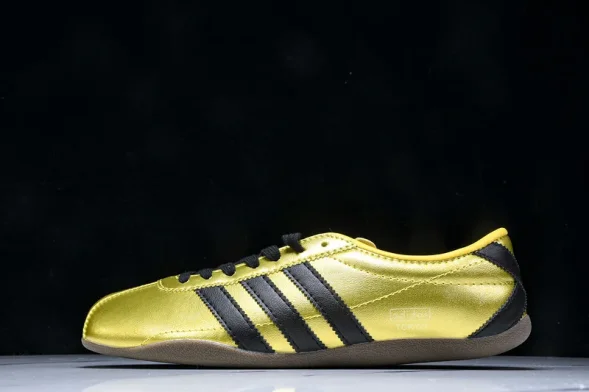 Adidas Tokyo W JQ2156 