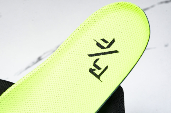 Nike Zoom Rival Fly 4 FV6040-001 