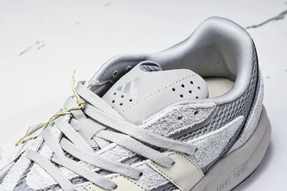 Adidas Lightblaze JQ9973 