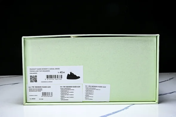 Lanvin Curb Tennis Low top Sneakers 
