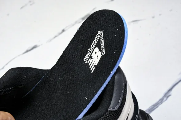 New Balance 9060 U9060ZBS 