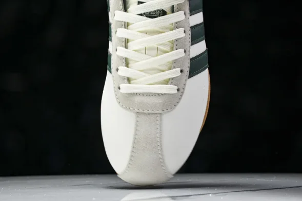 Adidas Tokyo W JP9705 