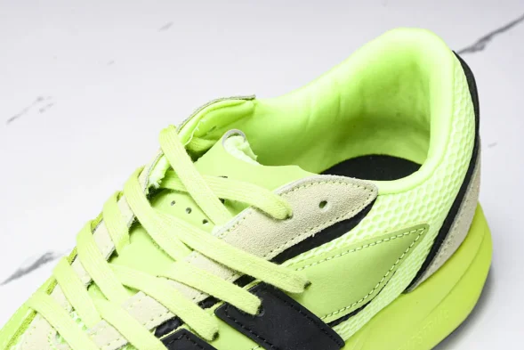 Adidas Lightblaze JP7308 