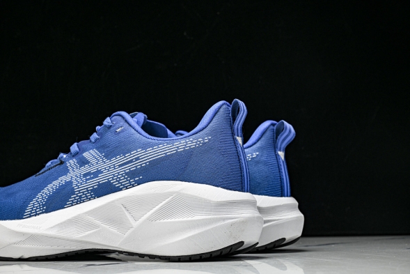 Asics Novablast 5 1011B974-403 