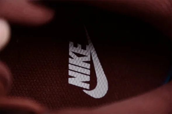 Nike Air More Uptempo 96 QS DV3466-200  