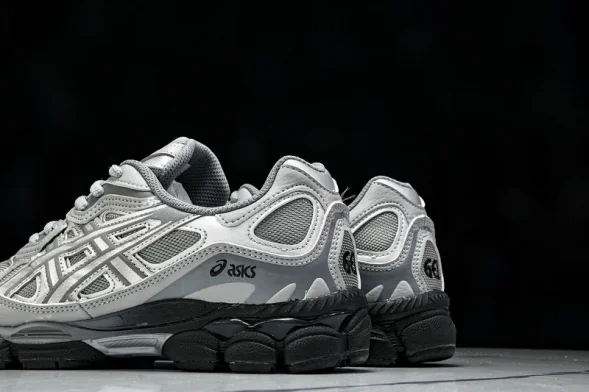Asics Gel-NYC 1203A280-020 