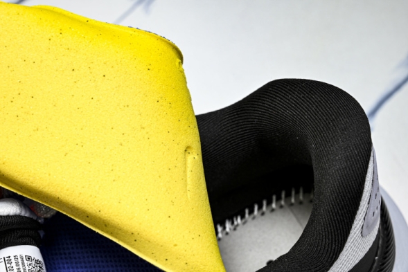 Nike Air Zoom Structure 26 HJ1101-601 