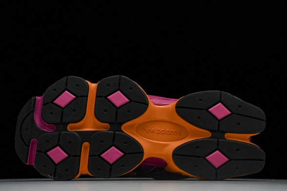 New Balance 9060 U9060NBP 