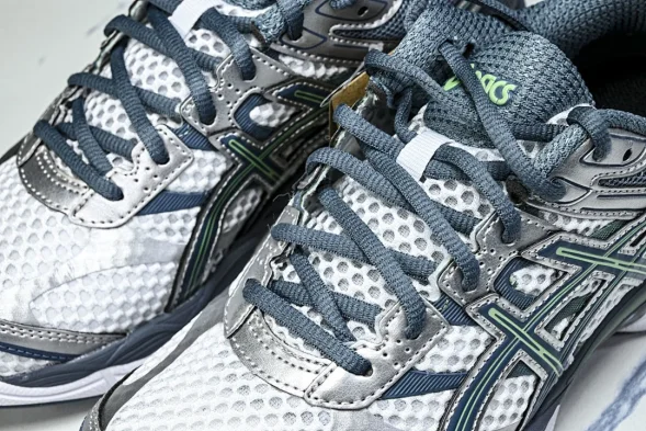 Asics Gel-Cumulus 16 TG 1203A733-100 