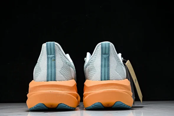 Asics Novablast 5 1011B974-400 