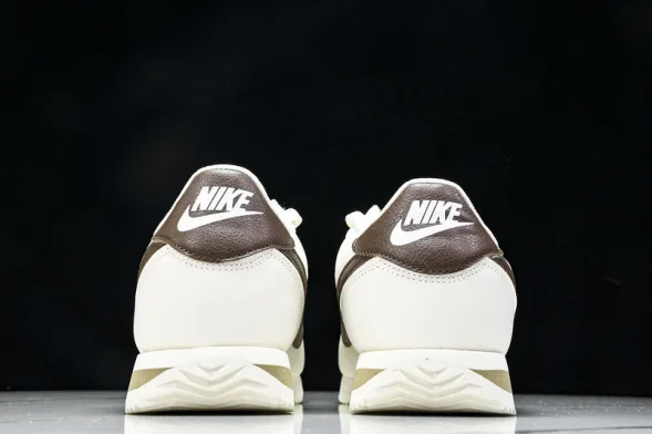 Nike Cortez Classic DN1791-104 