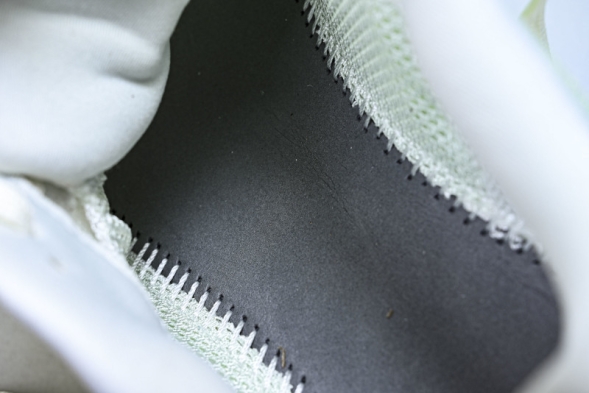 Nike Air Zoom Vomero Premium HQ2050-371 