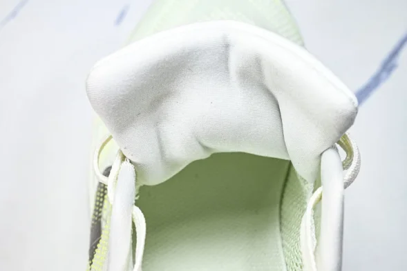 Nike Air Zoom Vomero Premium HQ2050-371 