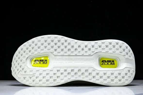 Nike Air Zoom Vomero Premium HQ2050-371 