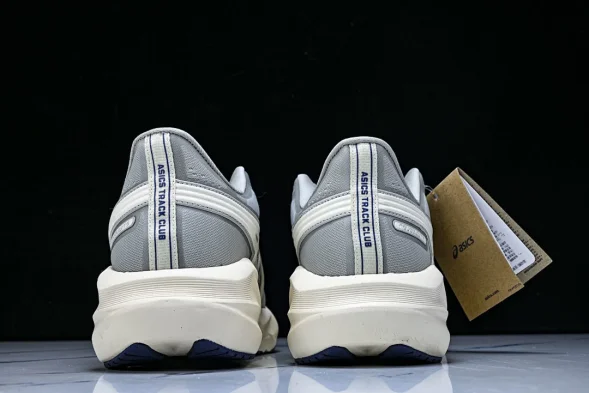 Asics Novablast 5 1011B974-031 