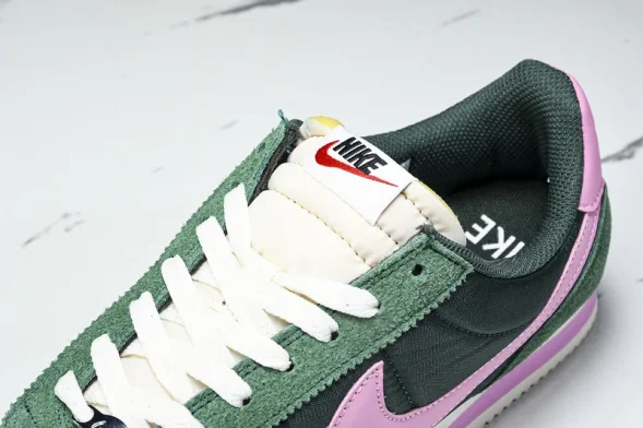Nike Cortez Classic HF9994-300 