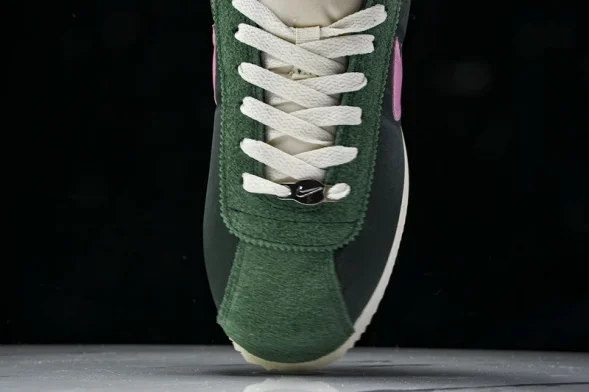 Nike Cortez Classic HF9994-300 