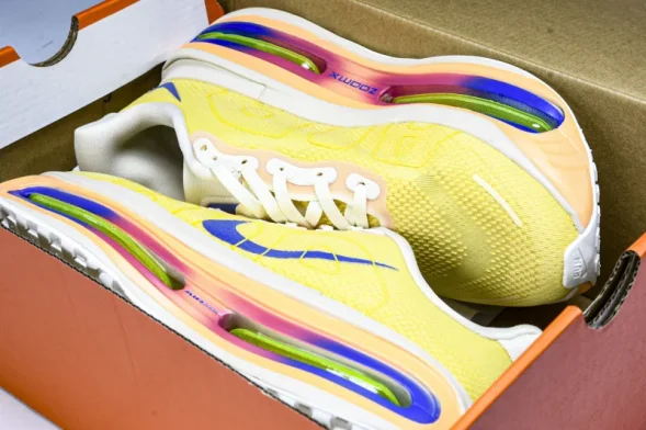 Nike Air Zoom Vomero Premium FN8453 025 