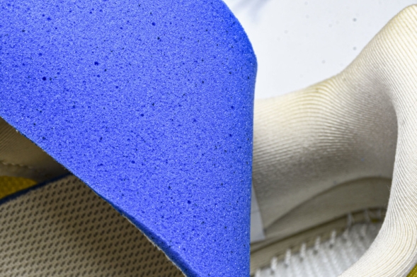 Nike Air Zoom Vomero Premium FN8453 025 