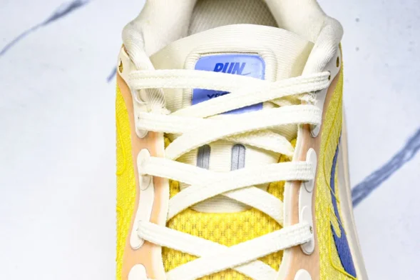Nike Air Zoom Vomero Premium FN8453 025 