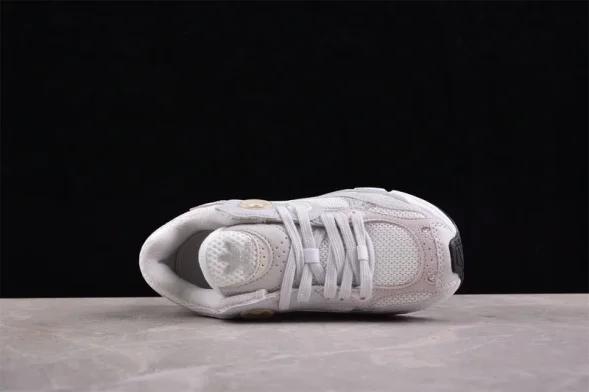 Adidas Astir M HP9039  