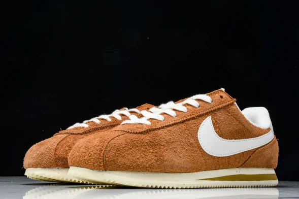 Nike Cortez Classic HF3142-200 