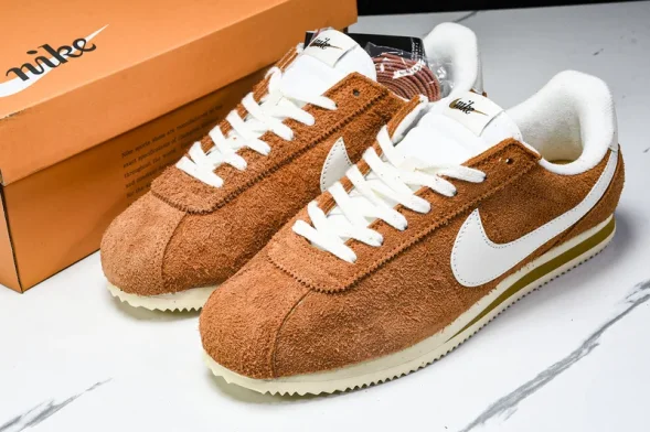 Nike Cortez Classic HF3142-200 